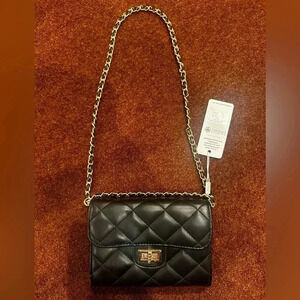 URBAN EXPRESSIONS Black Wendy Quilted Crossbody